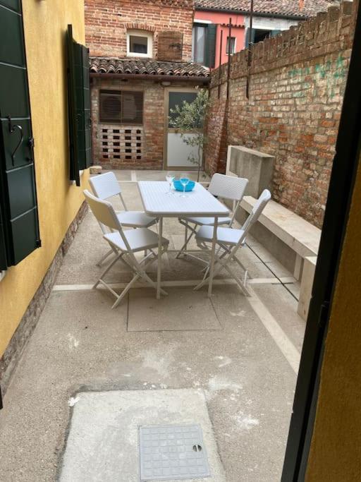 Appartamento Tre Archi Con Corte Privata Venetië Buitenkant foto